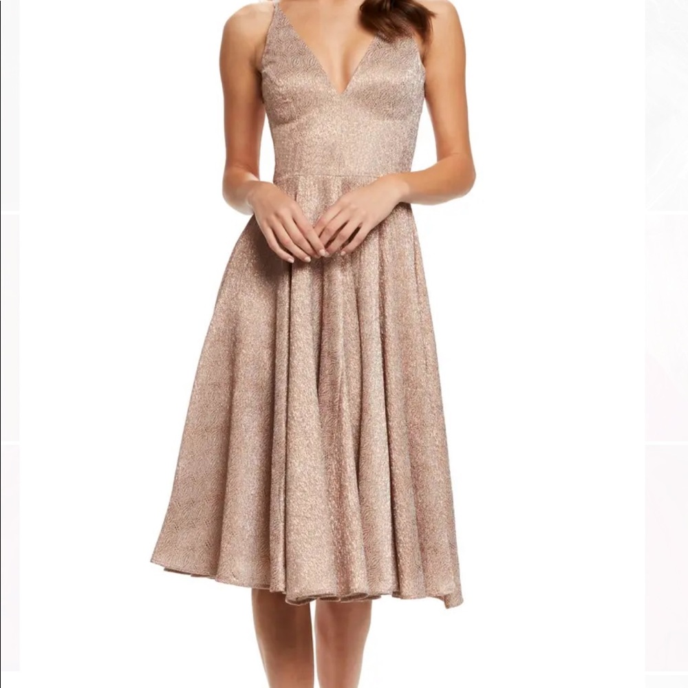 NWT Dress the Population rose gold dress